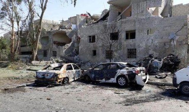 ثلاث سيارات ملغومة تستهدف دمشق و7 قتلى في انفجار إحداها