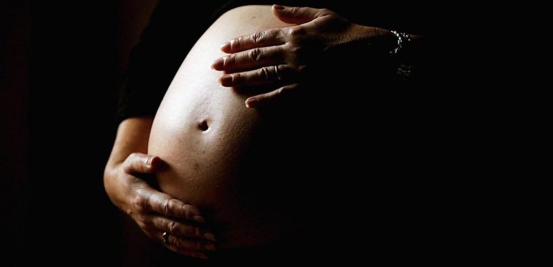 بدانة الحامل تشكل خطرا على الجنين