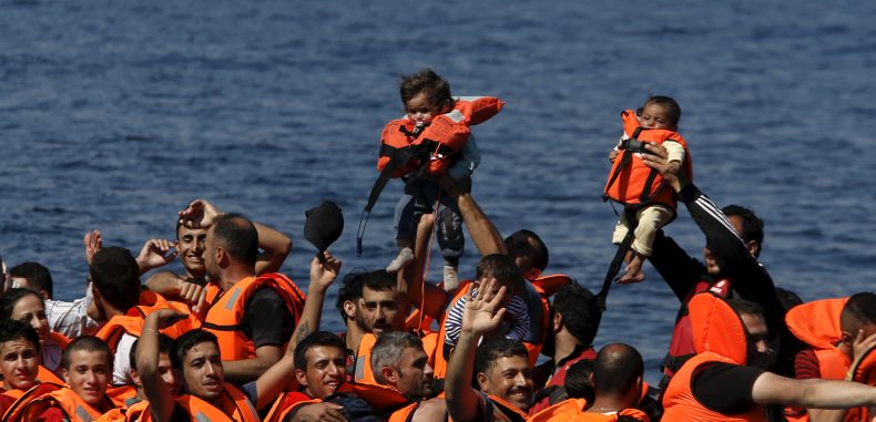 كفو إرهابكم عن اللاجئ السوري ــ المحامي مأمون جمعة