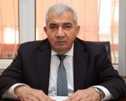 سيف يلتقي المبعوث الفرنسي ويشدد على الالتزام بمبدأ الانتقال السياسي