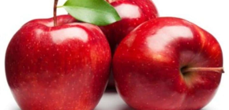 صاحبة التفاحة الحمراء – عبدالرزاق دحنون