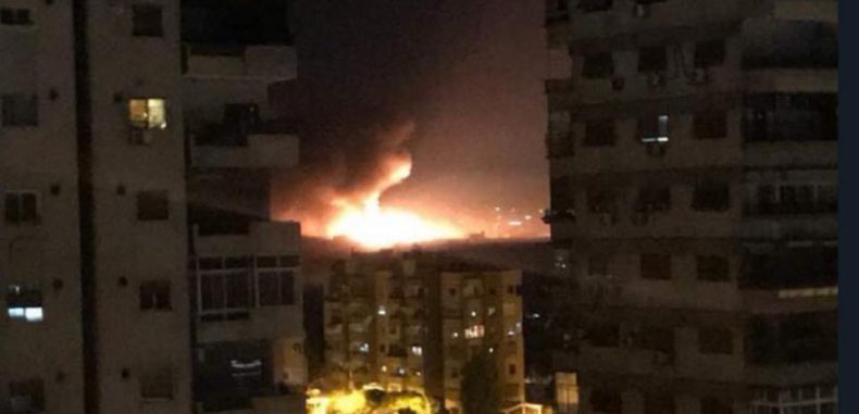 انفجارات عنيفة تهزّ مطار المزة العسكري في دمشق