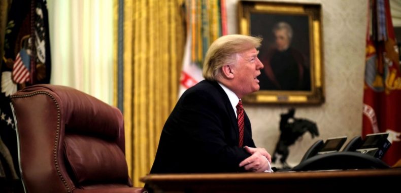 انتصار ” تـــرامــب ” : الحماقة تصفع ثقافة الانحطاط ..