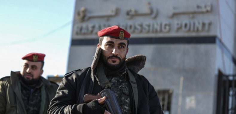 صراعات حماس وعباس تعبد الطريق أمام صفقة القرن