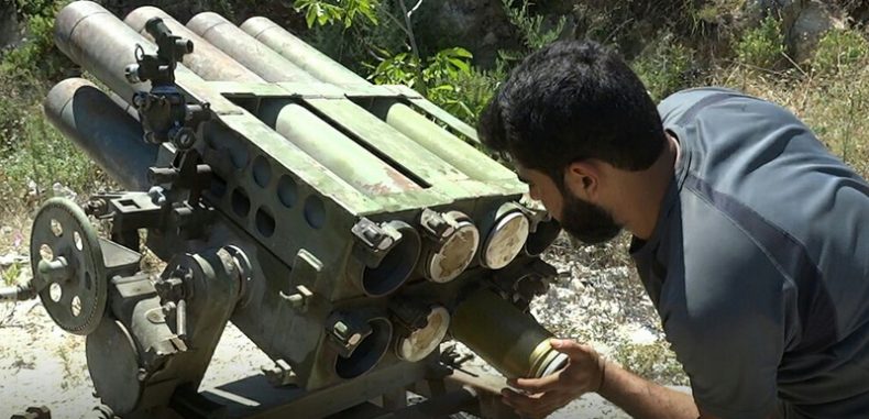 “الجبهة الوطنية” تطالب عناصرها بملازمة نقاط التماس مع قوات الأسد