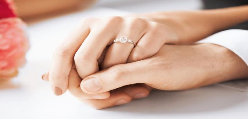 الزاوية الاسبوعية القانونية ، مشروعية الخِطبة في الفقه و القانون -احمد الشيخ دقوا