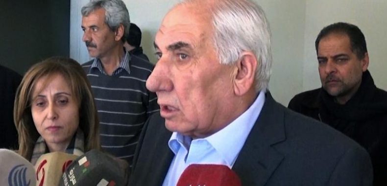 محافظ النظام لوجهاء درعا “اللي مو عاجبو الحدود بتفوّت جمل”! أكدت