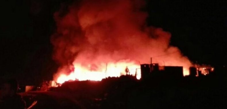 لبنان.. احتراق 40 خيمة بالكامل في مخيم للاجئين السوريين