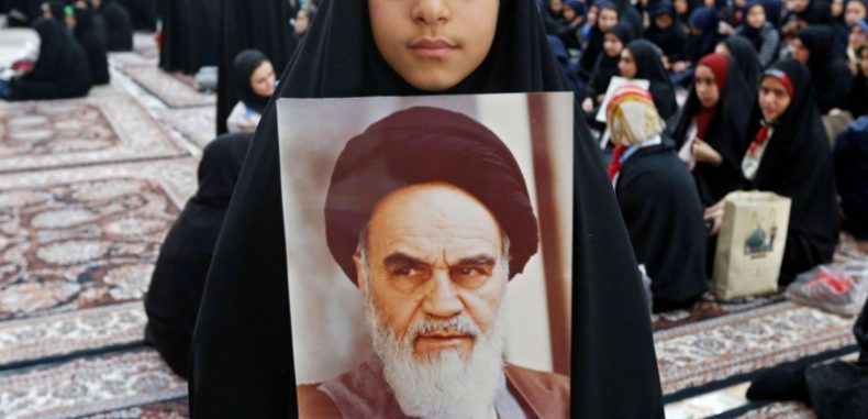 «عفريت» يمارس الجريمة ويذكي الحروب منذ 40 عاماً وصل إلى حافة السقوط