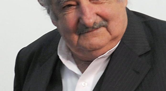 (رجل اسمه خوسيه موخيكا)