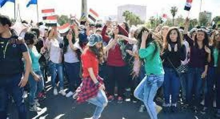 هكذا تعالج حكومة الاسد ازماتها  نظام الأسد يُصدر تعميماً لمواجهة أزمة البنزين بالرقص والتهكّم