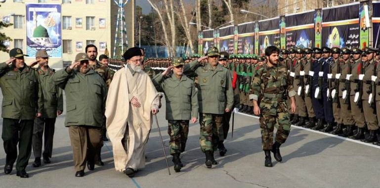 إيران تختنق وسوريا تحتضر: ساعة الصفر للانفجار