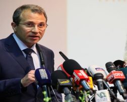 “هآرتس”: عنصرية جبران باسيل تؤهله ليكون شريكاً لليمين الإسرائيلي
