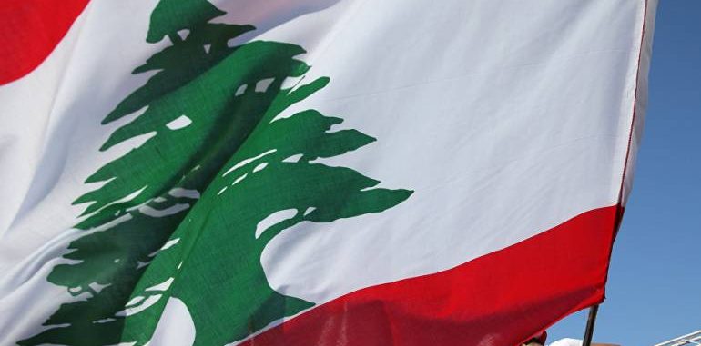 السلطات اللبنانية تسلم 5 لاجئين سوريين للأسد