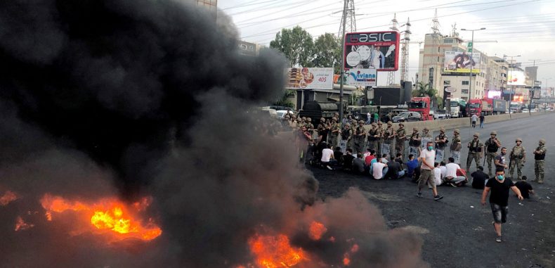 «حزب الله» يحرف الاحتجاجات نحو برّي والحريري