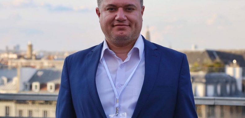 بين أم “الساروت” ولعبة “منى” حكاية خذلان ومرارة نكران