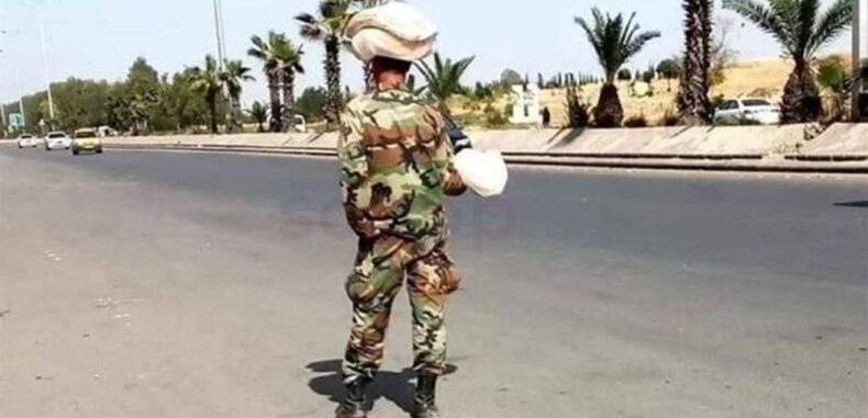 جنود الأسد يتسوّلون بالزي الرسمي
