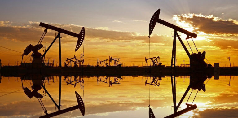 الأسد يُجوّع شعبه ويُقنن البنزين..«رقص مميت» على حافة الإنهيار!