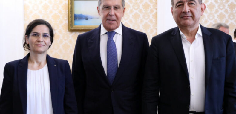 مساعي حزب الاتحاد الديمقراطي للحصول على اعتراف بمشروعه السياسي