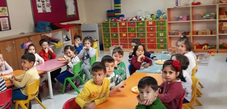 عن أسباب وتفاصيل فصل المعلمين السوريين في تركيا
