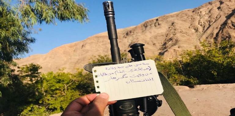 مقاتلو “طالبان” يحيون رفاقهم في “تحرير الشام”