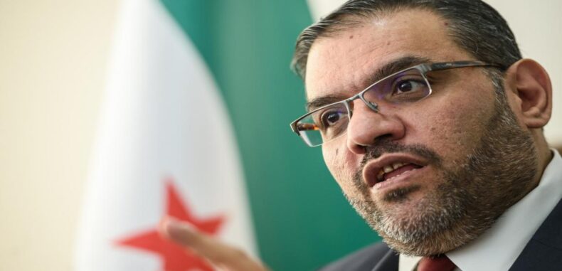 العبدة يكثّف لقاءاته لتفعيل سلال (2254).. واجتماعات الدستورية لم تخالف التوقعات