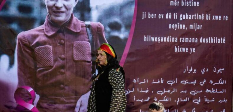 67 استهدافاً لسوريات على خلفية عملهن في الشأن العام