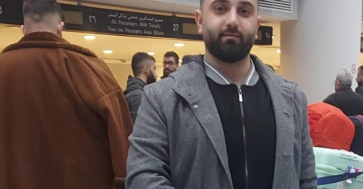 قرار فصل الطلاب يزيد من معاناتهم